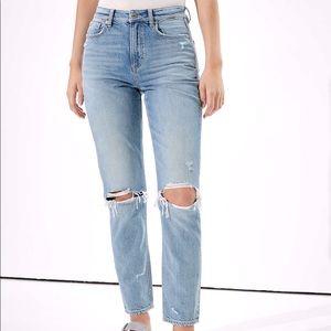 AE High-Rise Mom Jeans 6